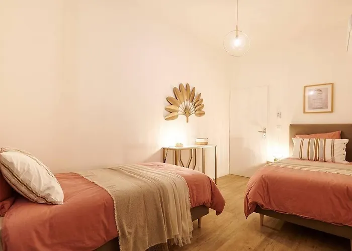 Le Viennet By 1609 Residences * Μπεζιέ